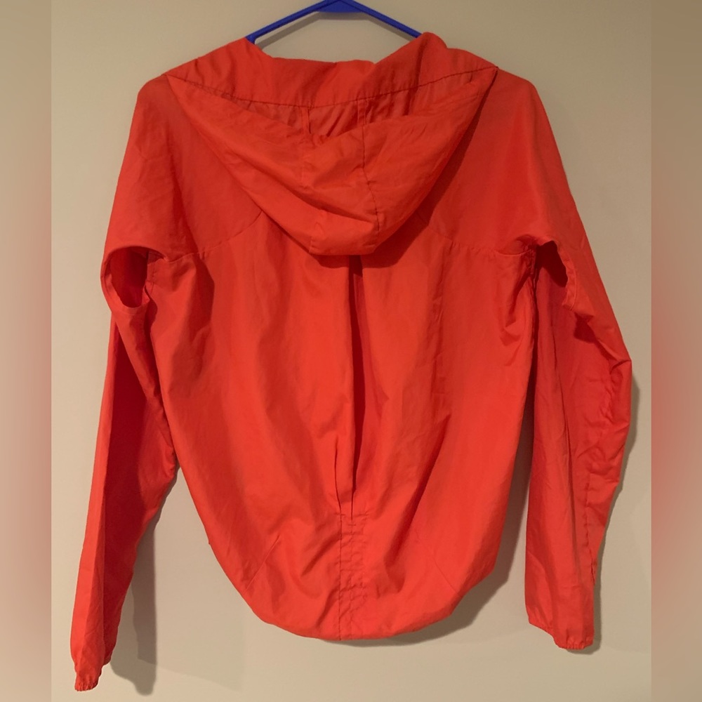 Women’s Brooks Cascadia Running Shell - Red - Picture 3 of 6